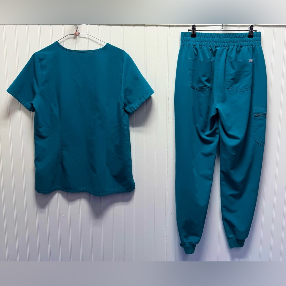 Figs Scrub Set - Picture 2 of 2